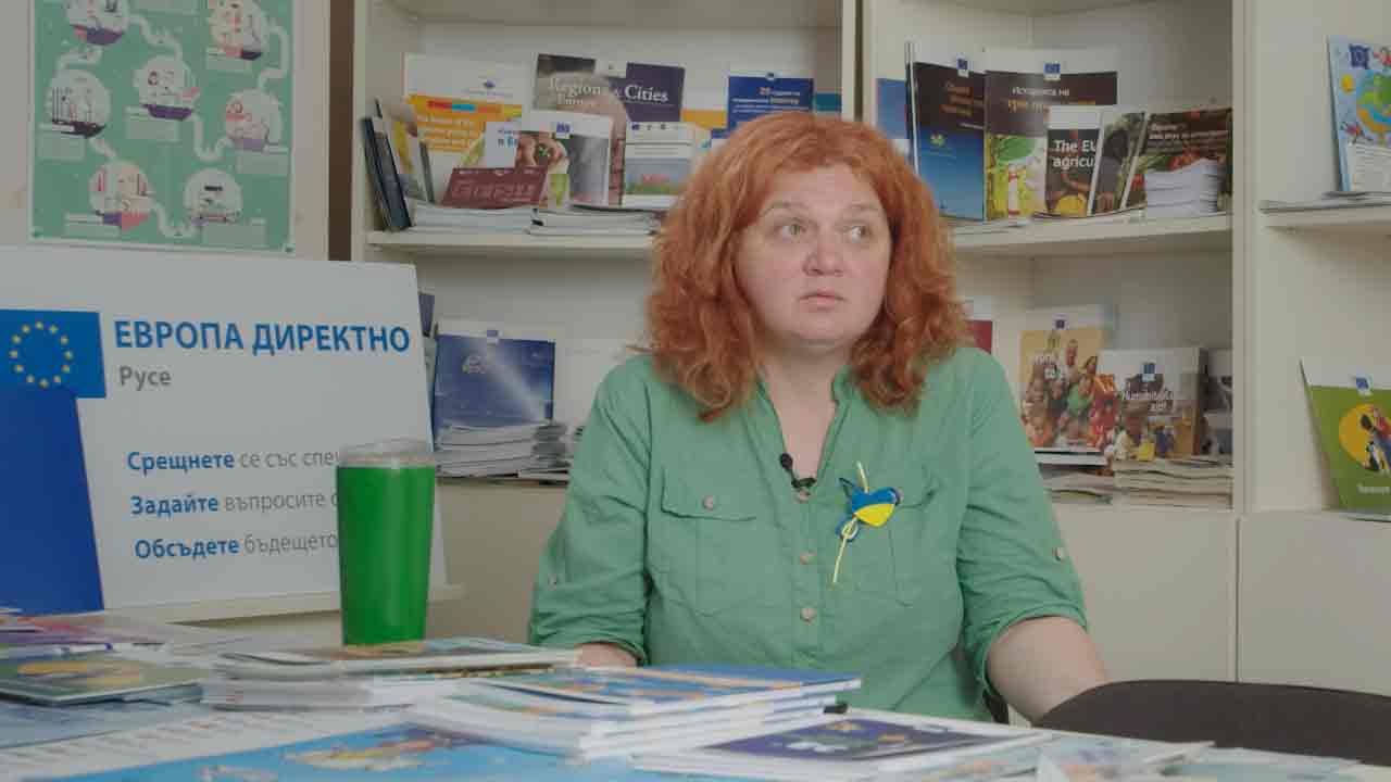 Какво е да приемеш бежанец в дома си - историята на Ирина Стоянова